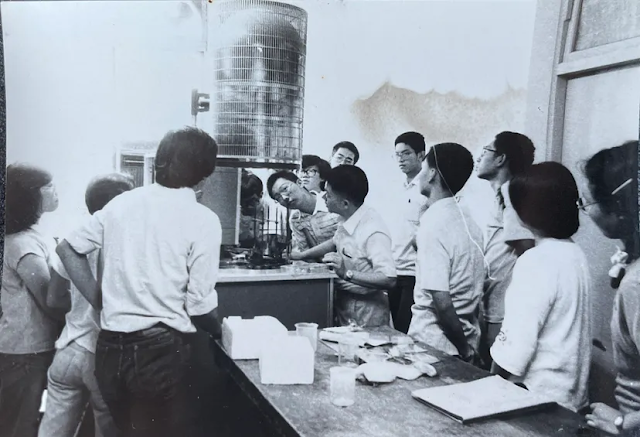 【專文投書 | 校史檔案】1970S-1980S 清華大學物理系的真空蒸鍍機